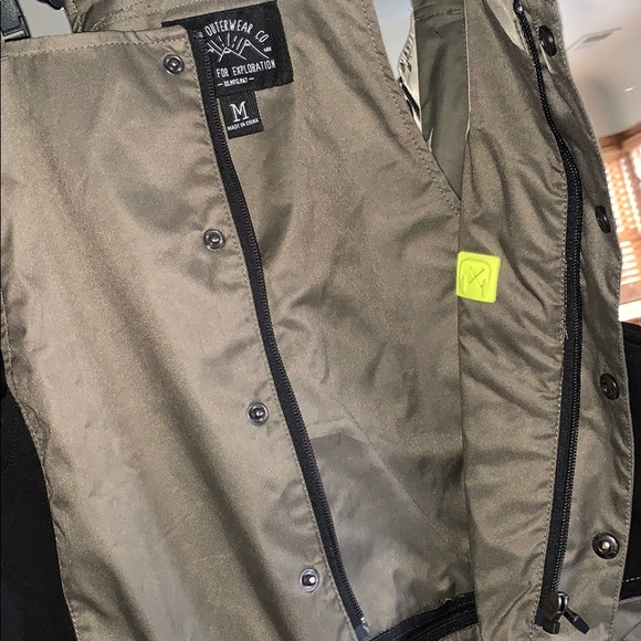 SOLD SAGA ROGUE BIBS - Picture 4 of 6